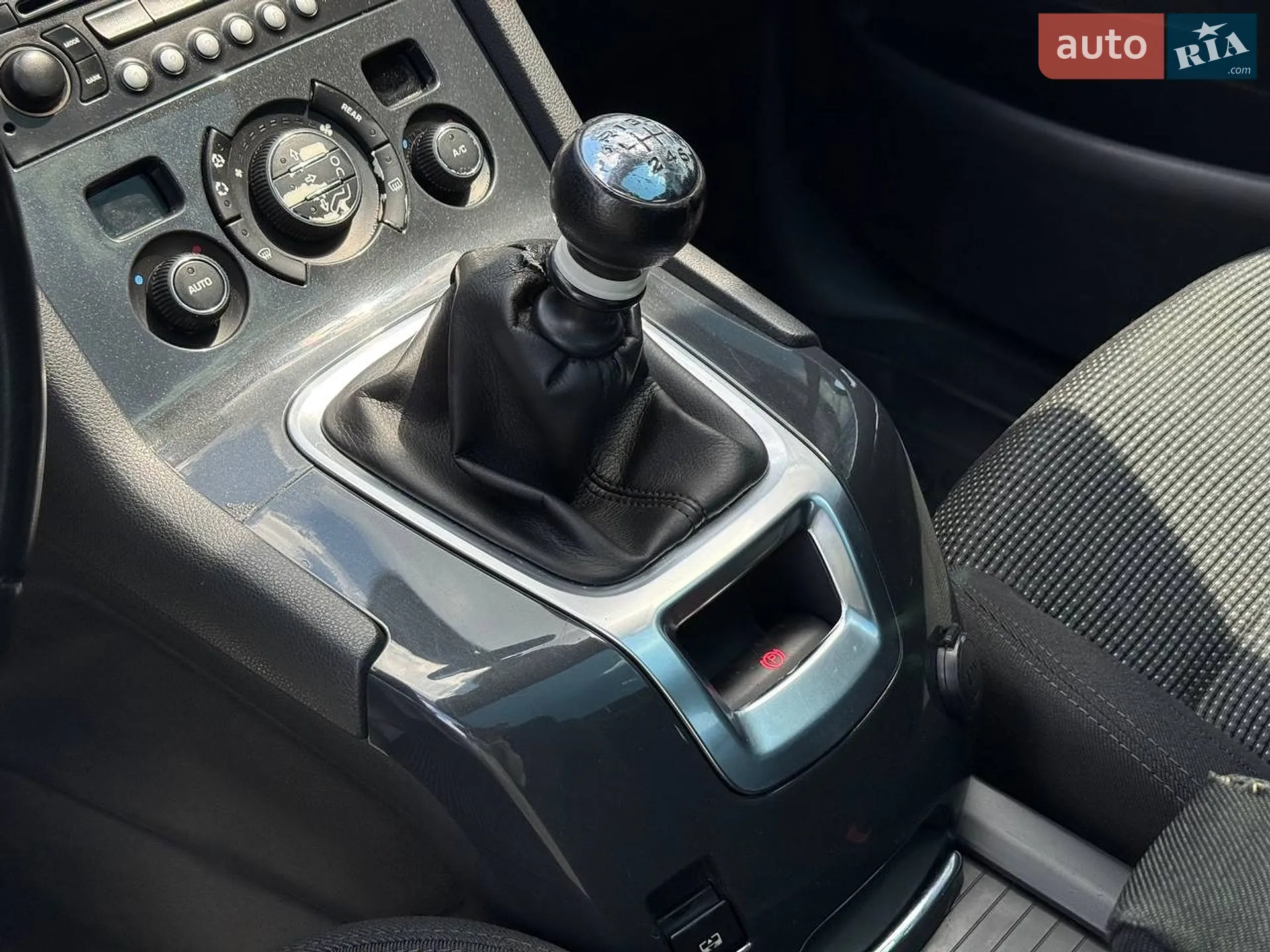 2010 Peugeot 5008 - мініатюра 20