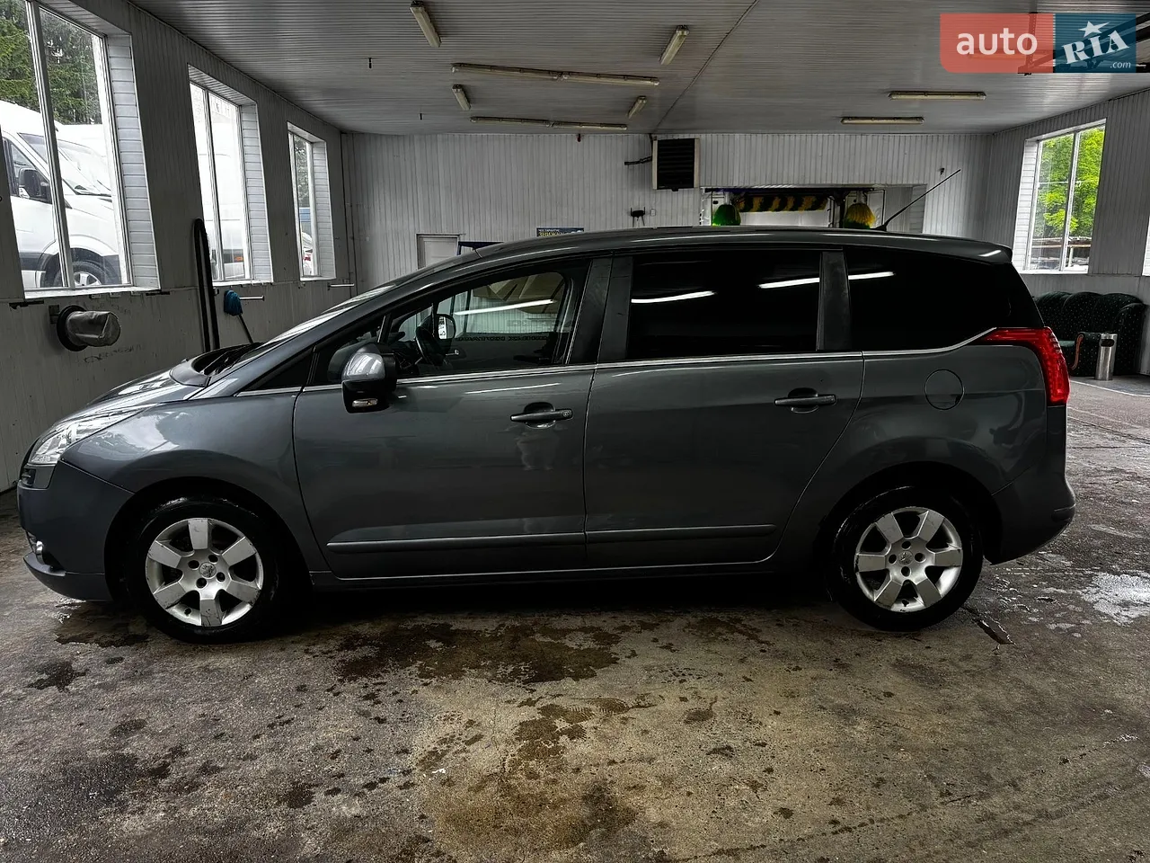 2010 Peugeot 5008 - мініатюра 22