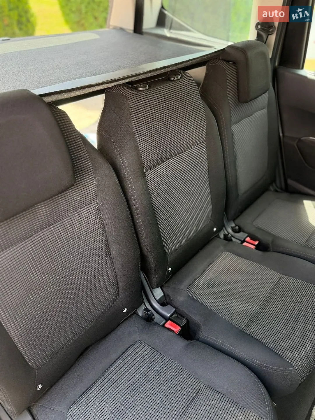 2010 Peugeot 5008 - мініатюра 10