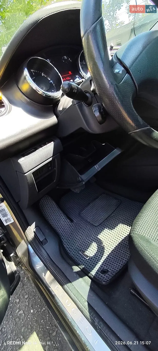 2010 Peugeot 5008 - мініатюра 25