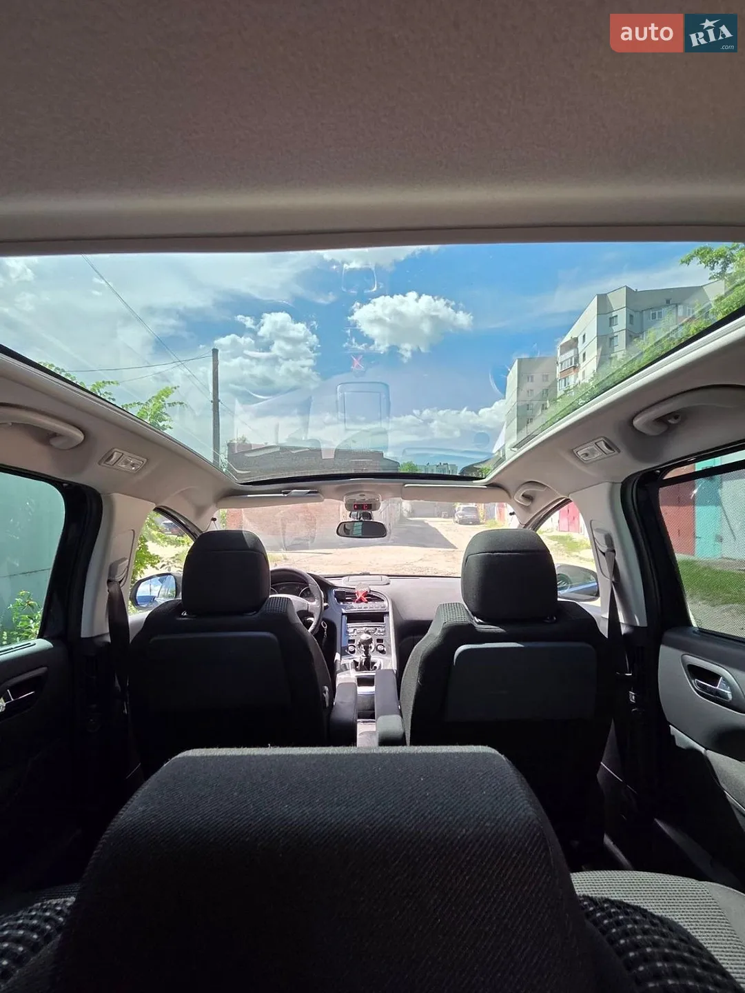 2011 Peugeot 5008 - мініатюра 13
