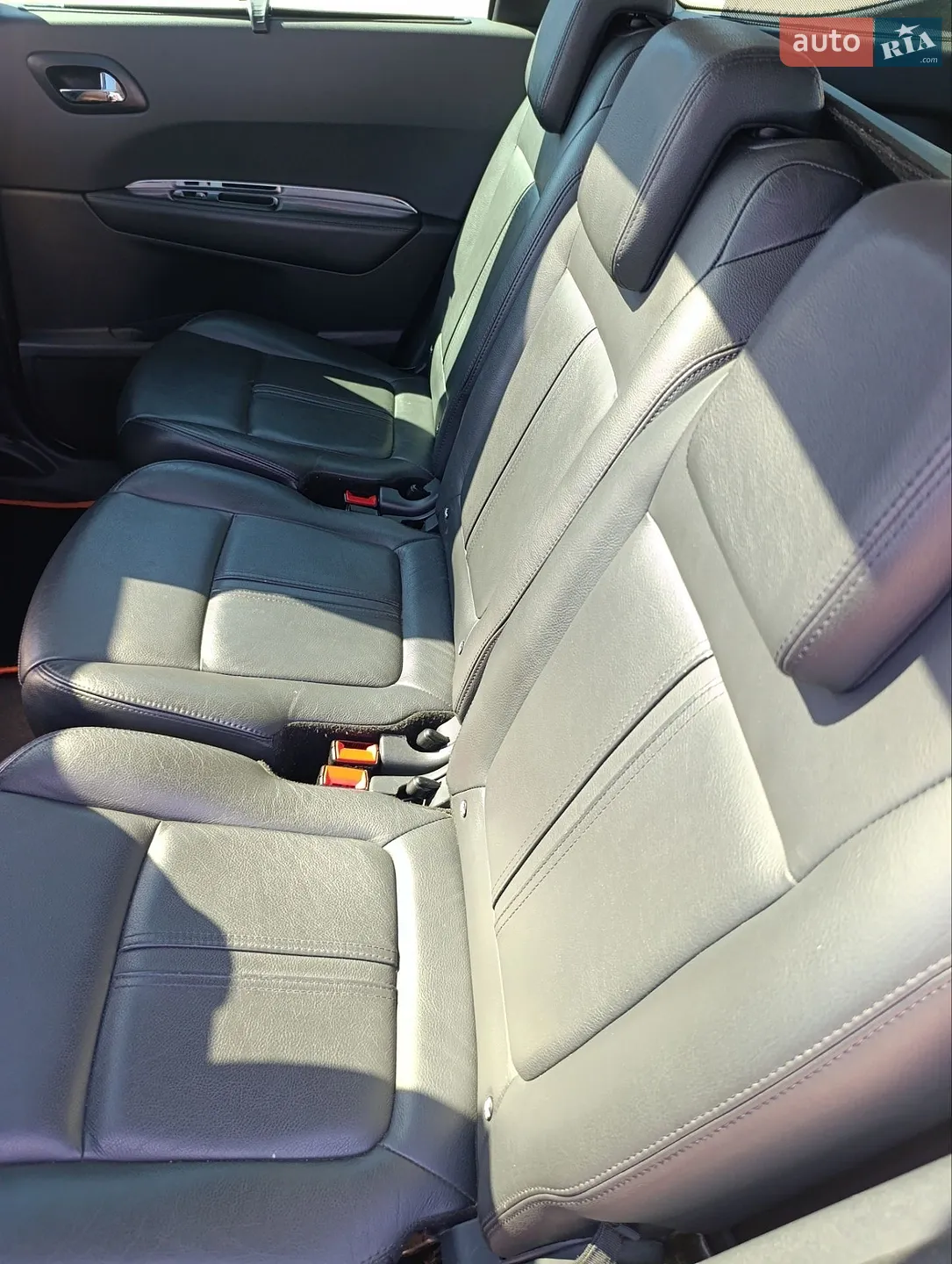 2013 Peugeot 5008 - мініатюра 10