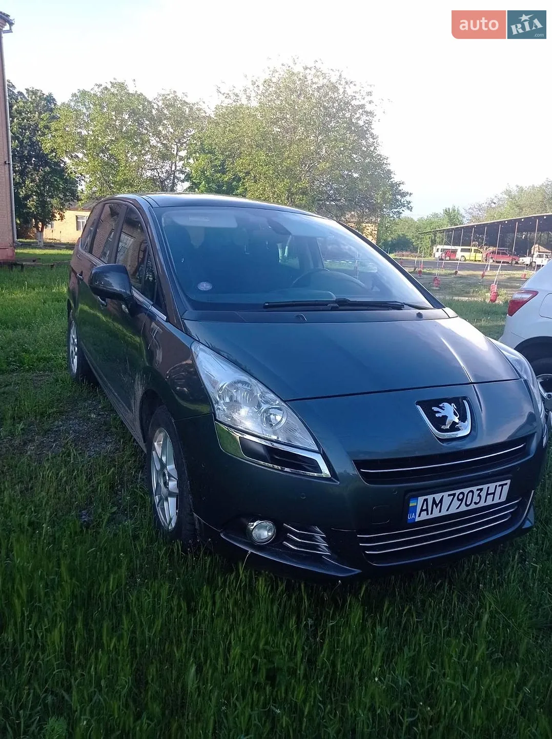 Peugeot 5008 2009 VIN VF30E5FV89S192038 фото оголошення 2 з 14