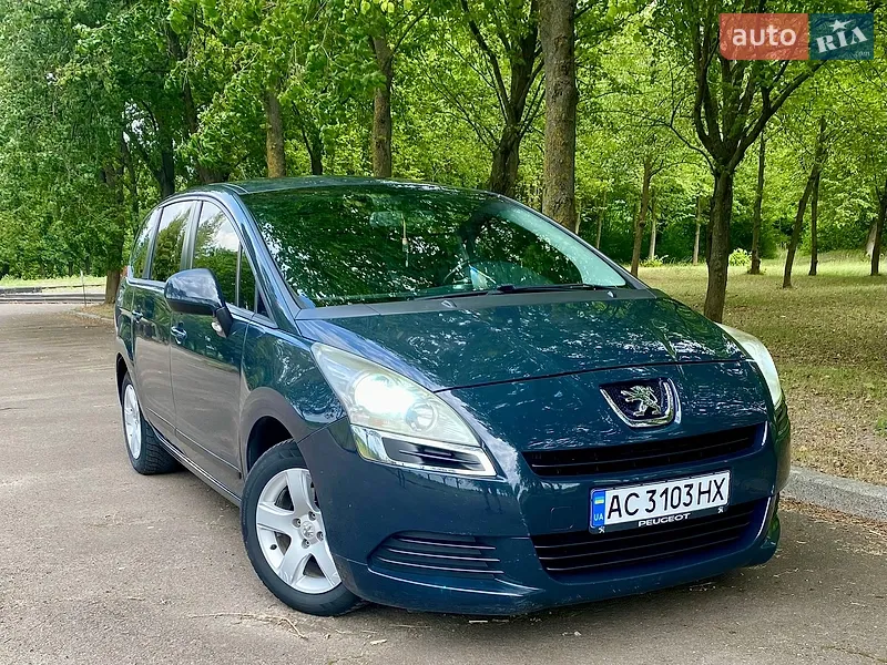 Peugeot 5008