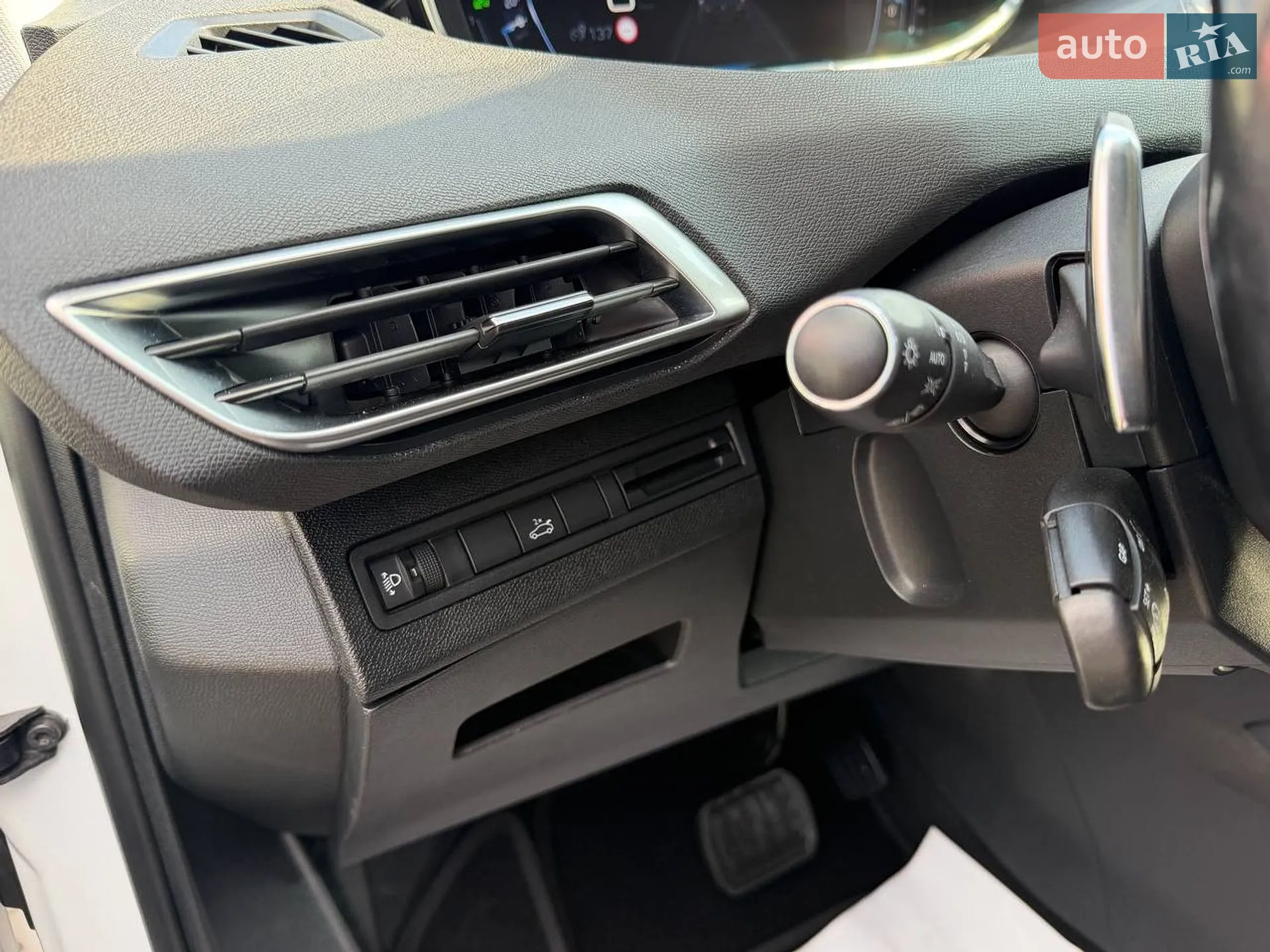 2018 Peugeot 5008 - мініатюра 30