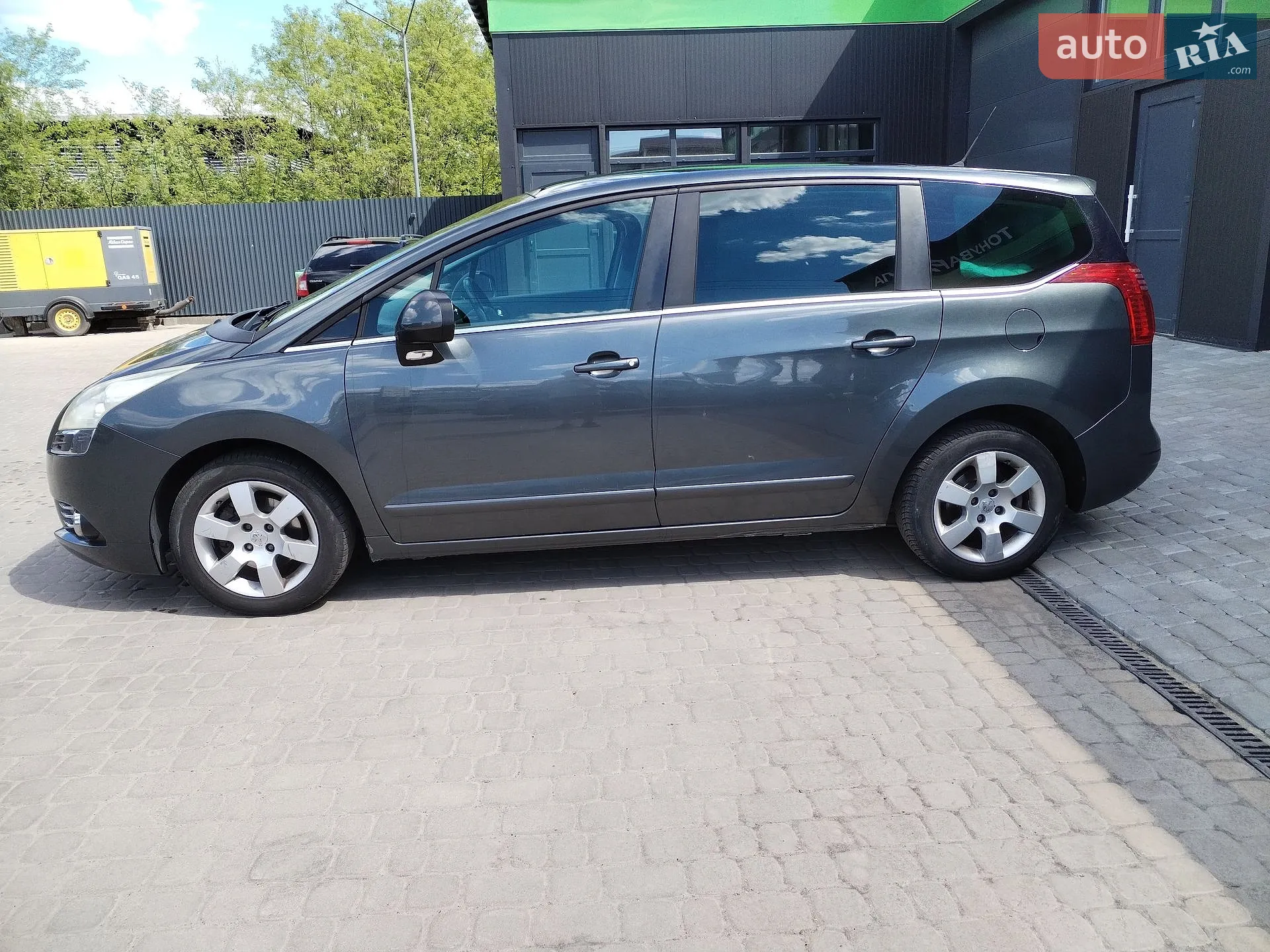 2011 Peugeot 5008 - мініатюра 4