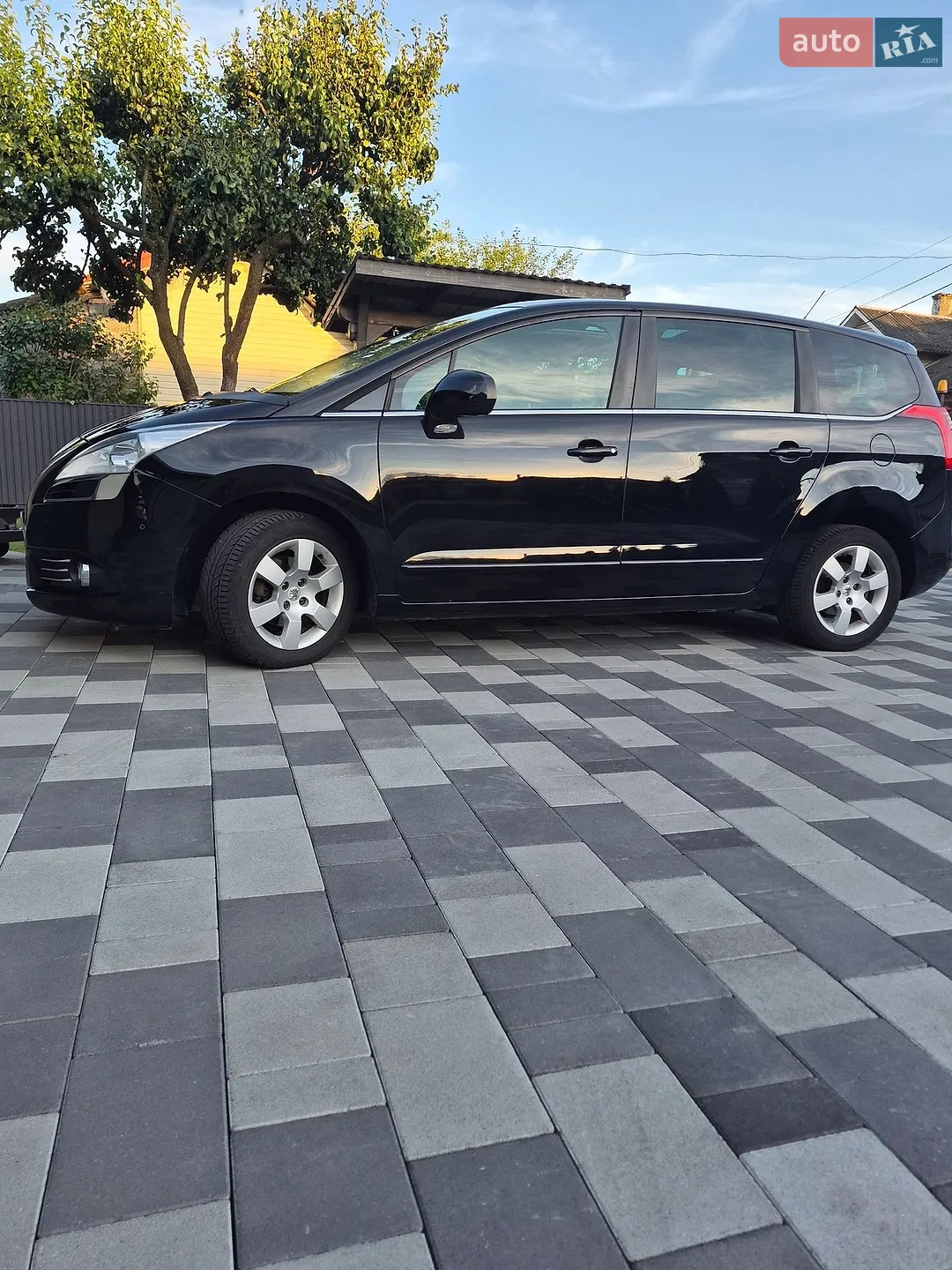 2010 Peugeot 5008 - мініатюра 9