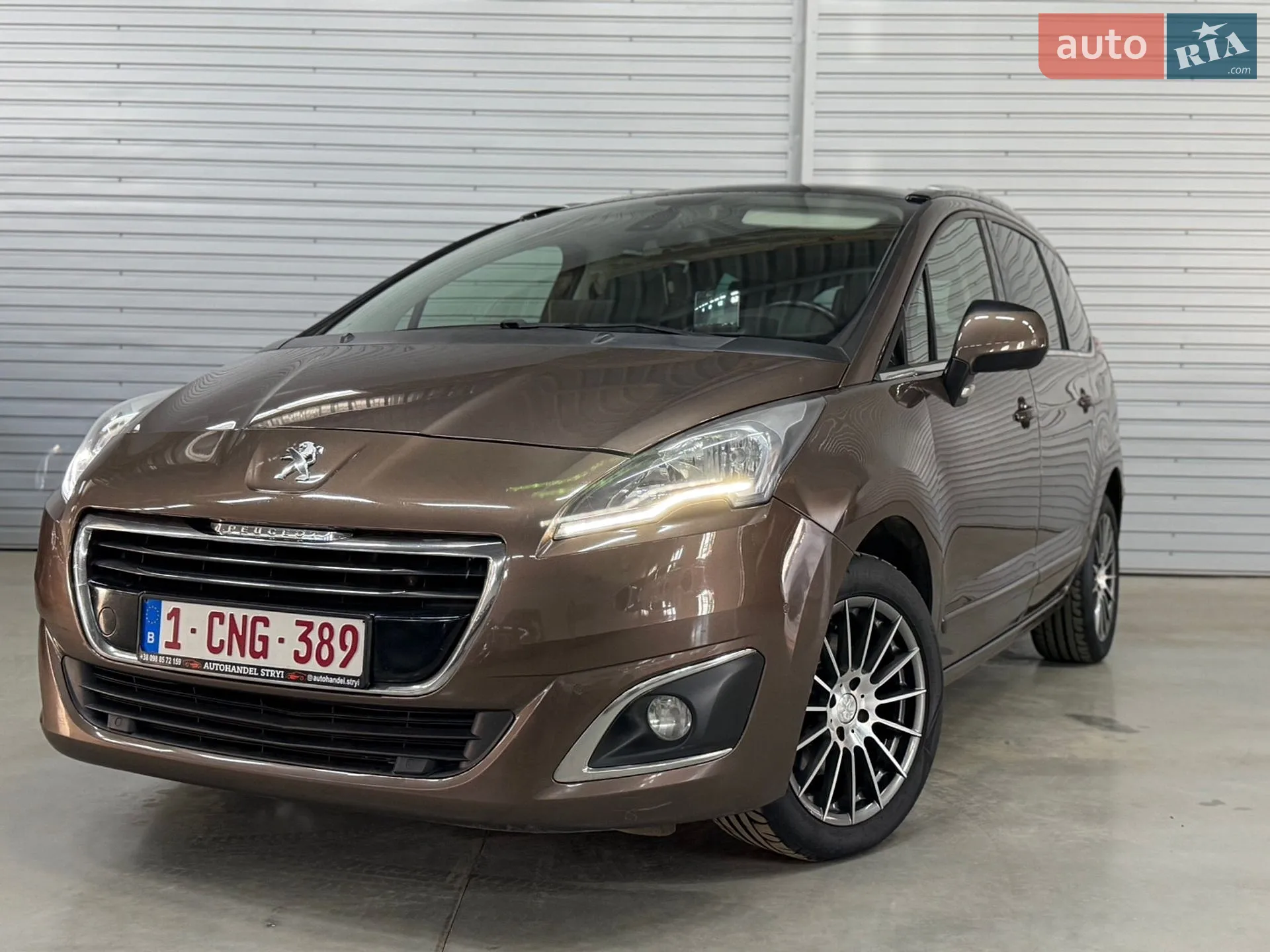 2015 Peugeot 5008 - фото 1
