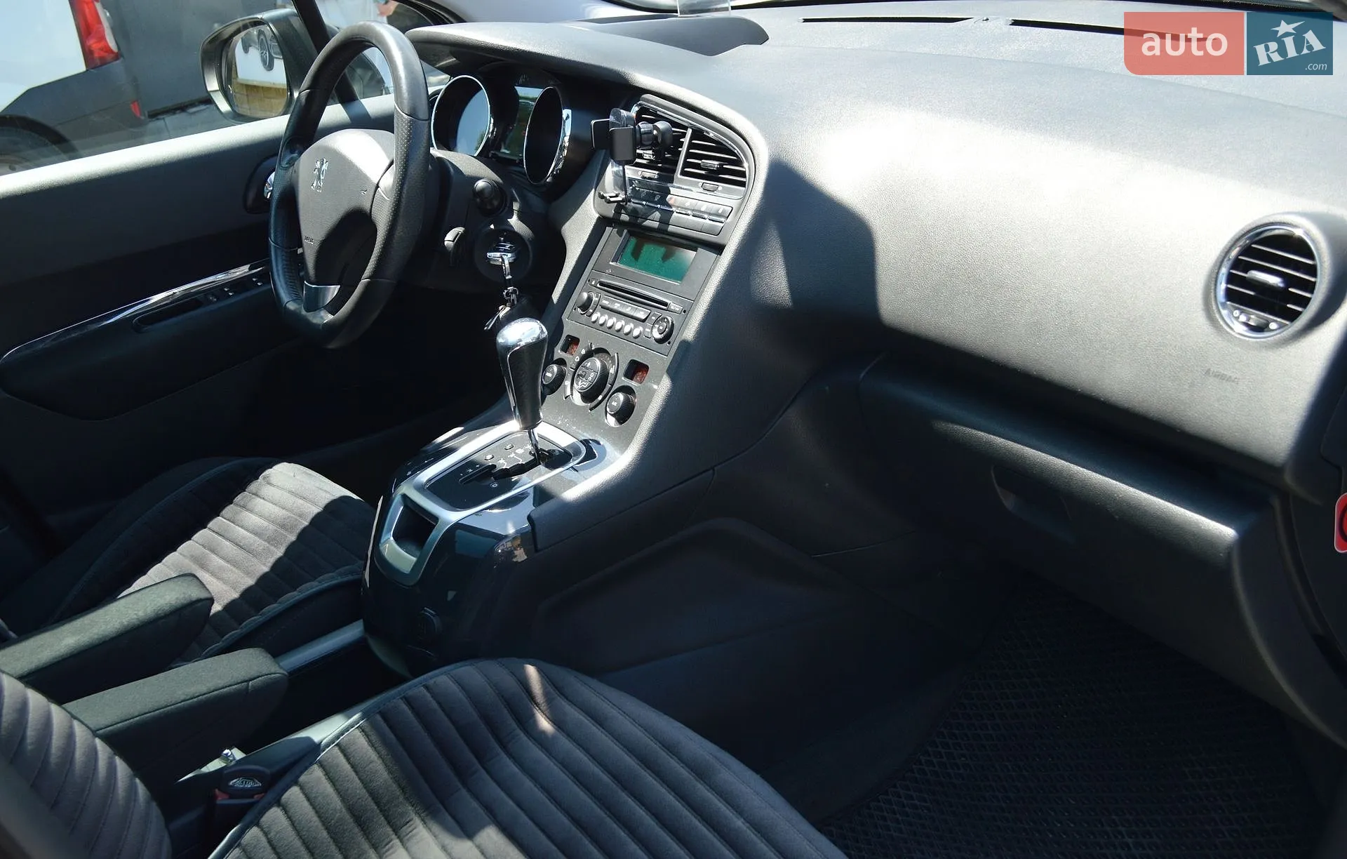 2010 Peugeot 5008 - мініатюра 30