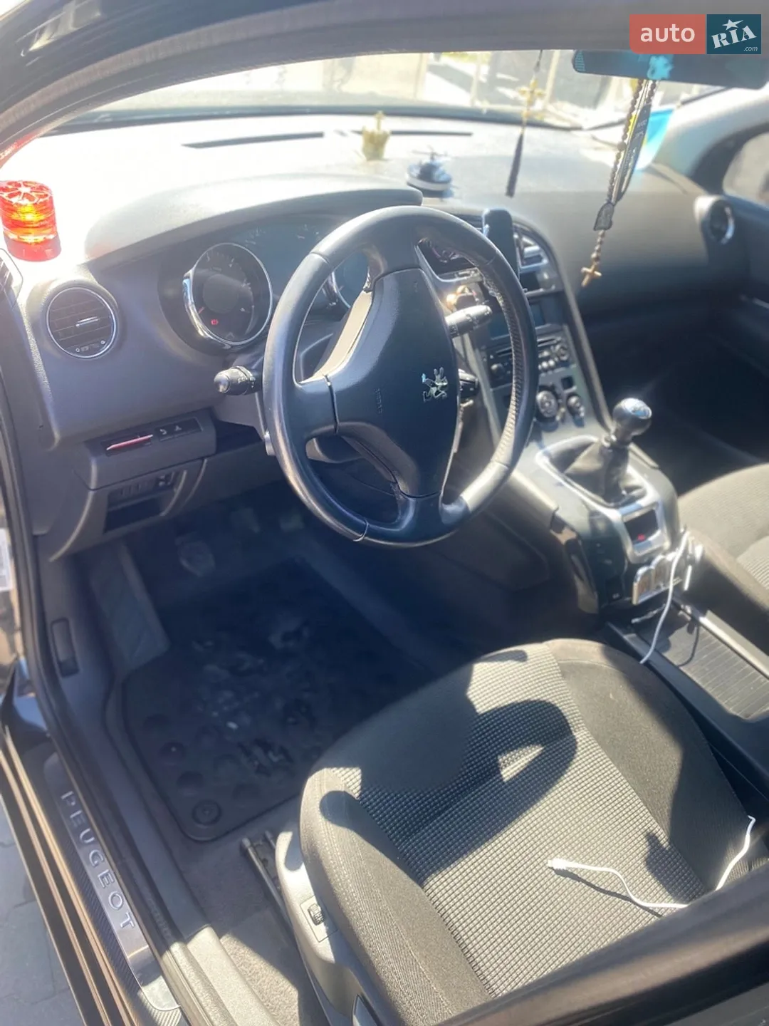 2010 Peugeot 5008 - мініатюра 18