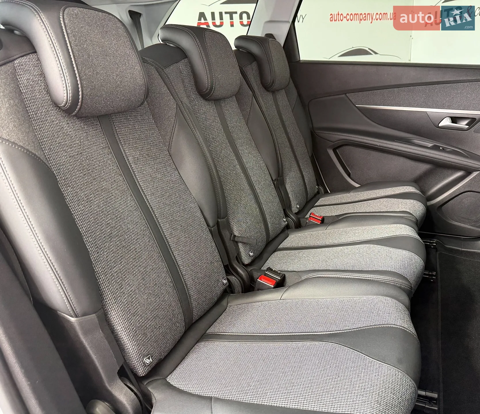 2019 Peugeot 5008 - мініатюра 11