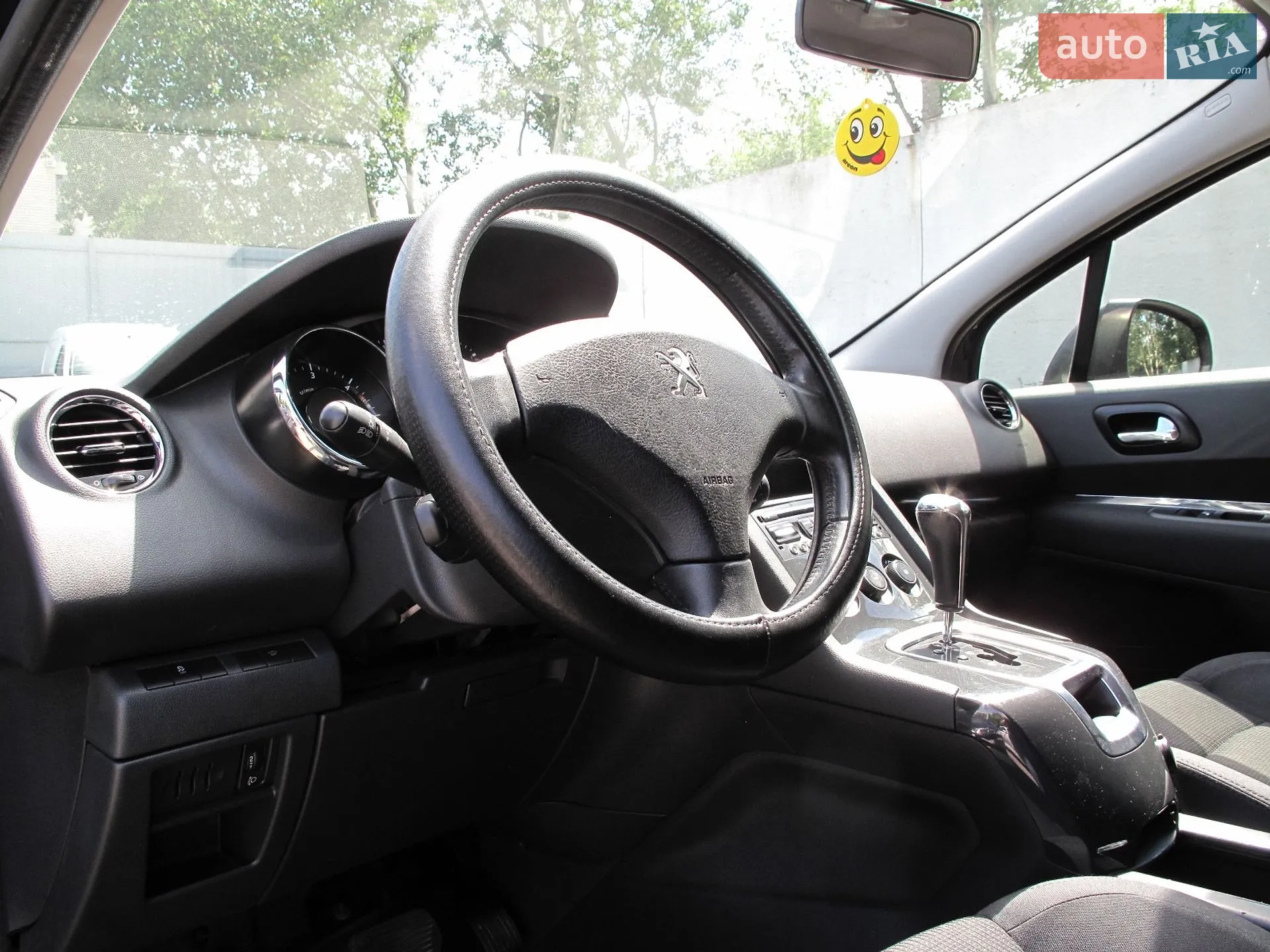 2015 Peugeot 5008 - мініатюра 15