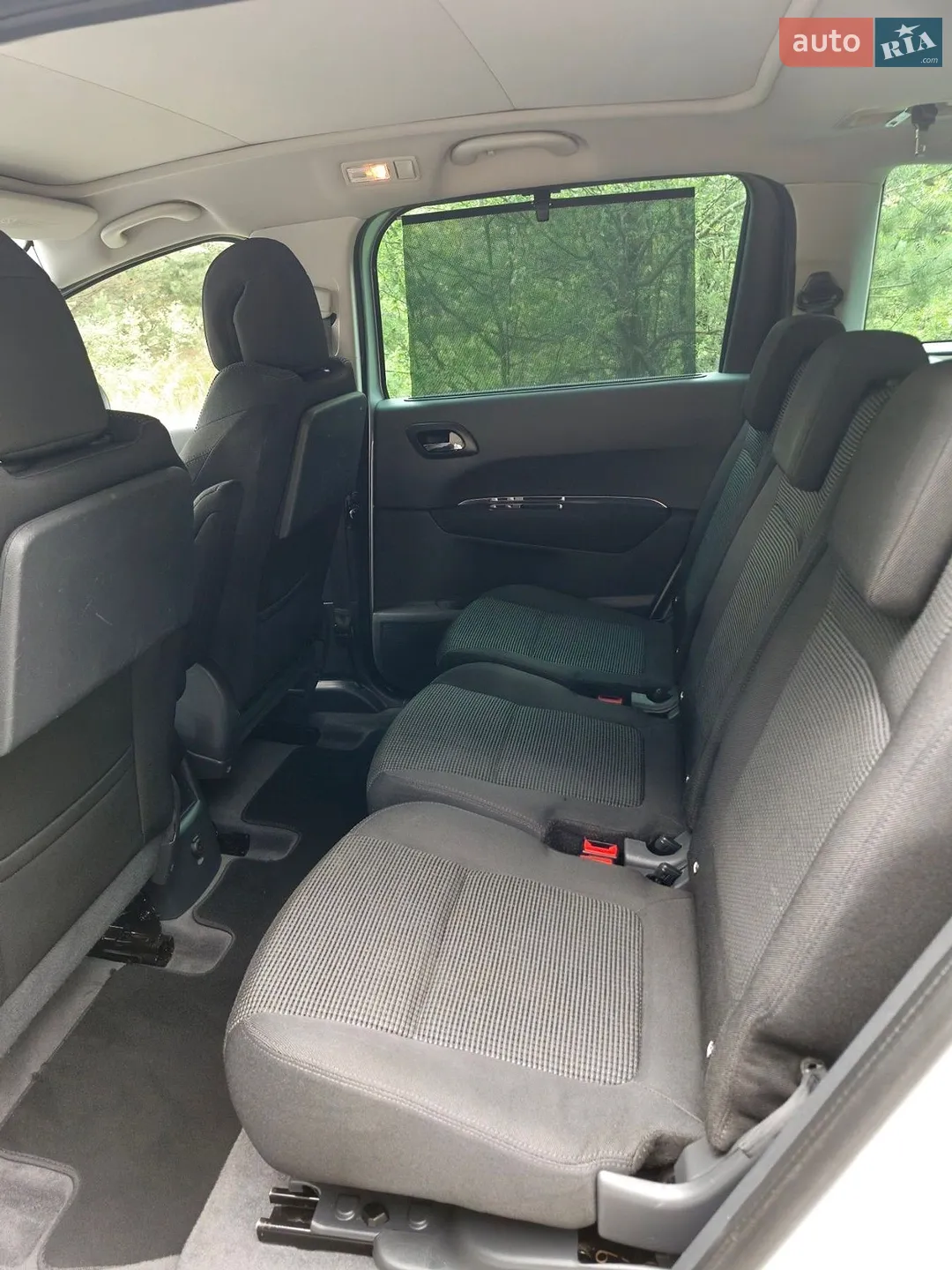 2010 Peugeot 5008 - мініатюра 15