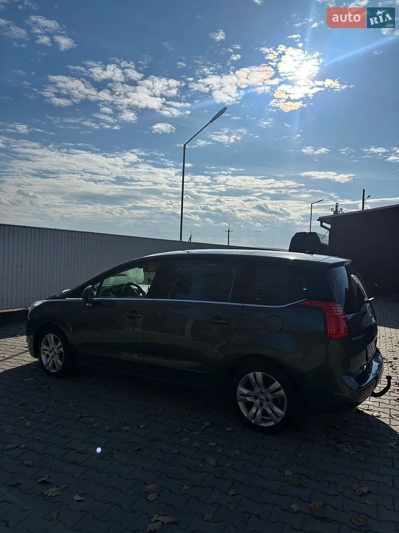 2010 Peugeot 5008 - мініатюра 3