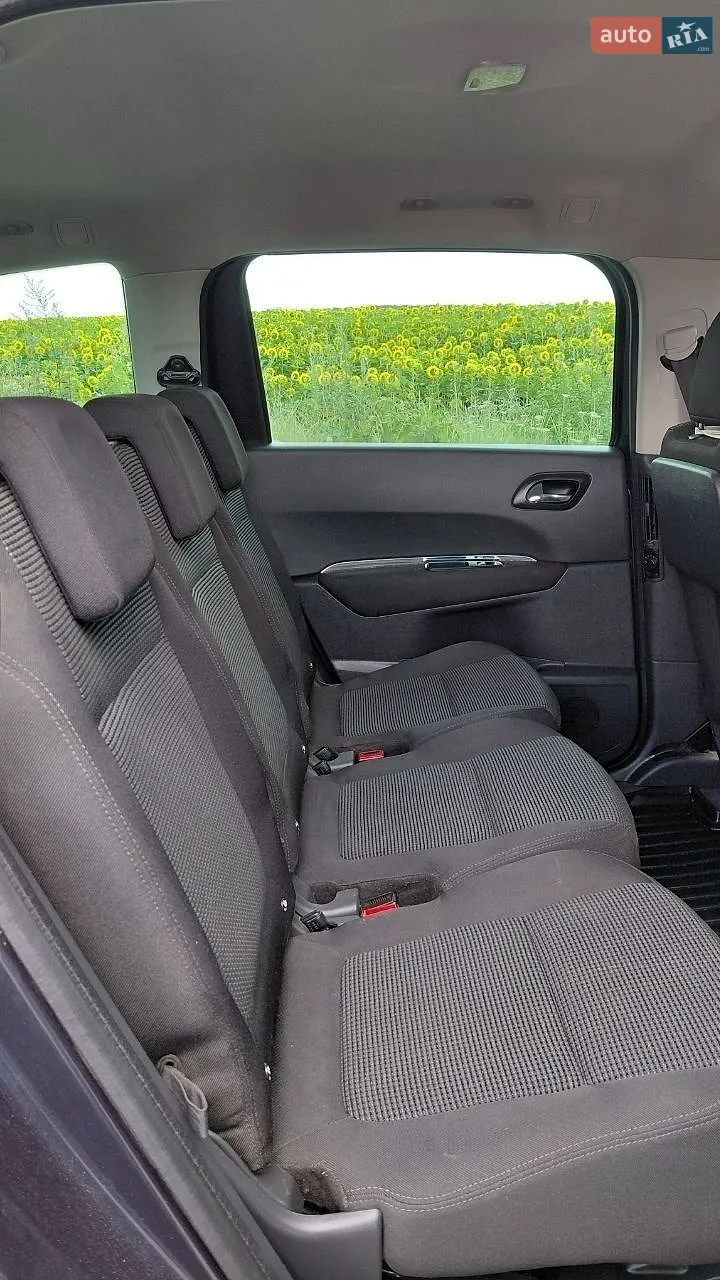 2011 Peugeot 5008 - мініатюра 8