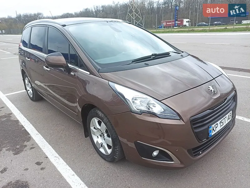 Peugeot 5008 2014