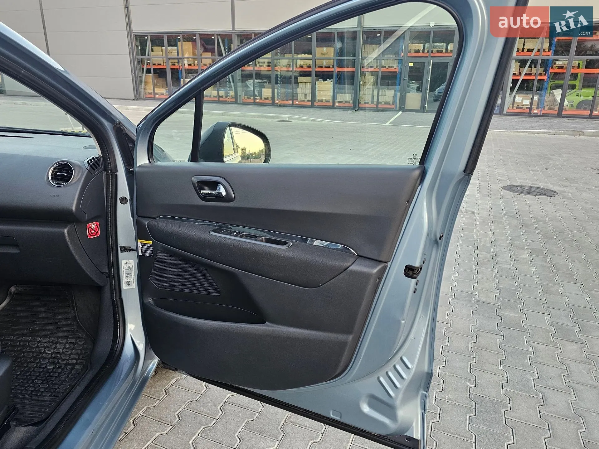 2011 Peugeot 5008 - мініатюра 29
