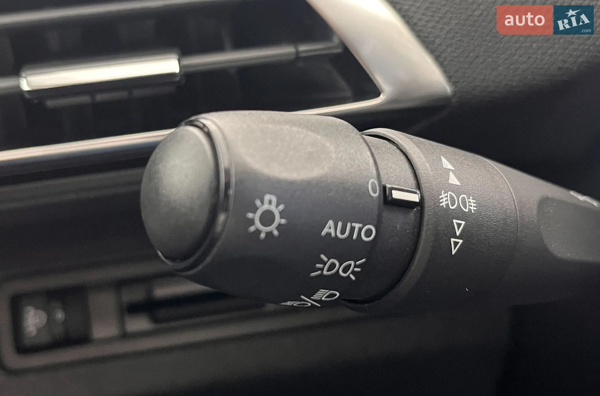 2019 Peugeot 5008 - мініатюра 16