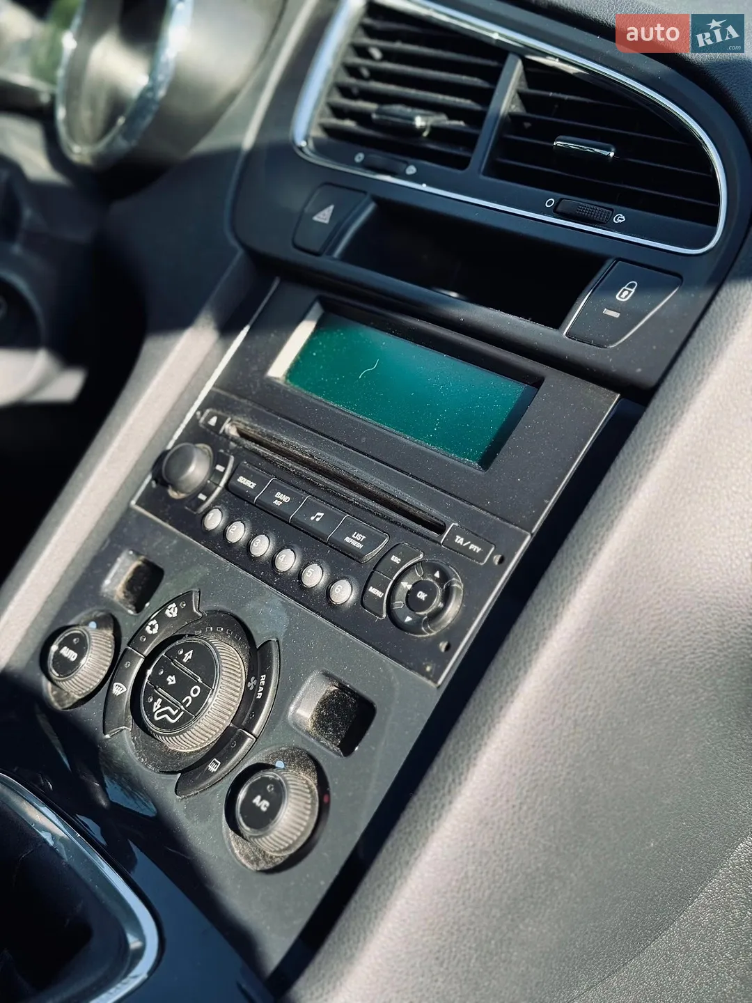 2010 Peugeot 5008 - мініатюра 7
