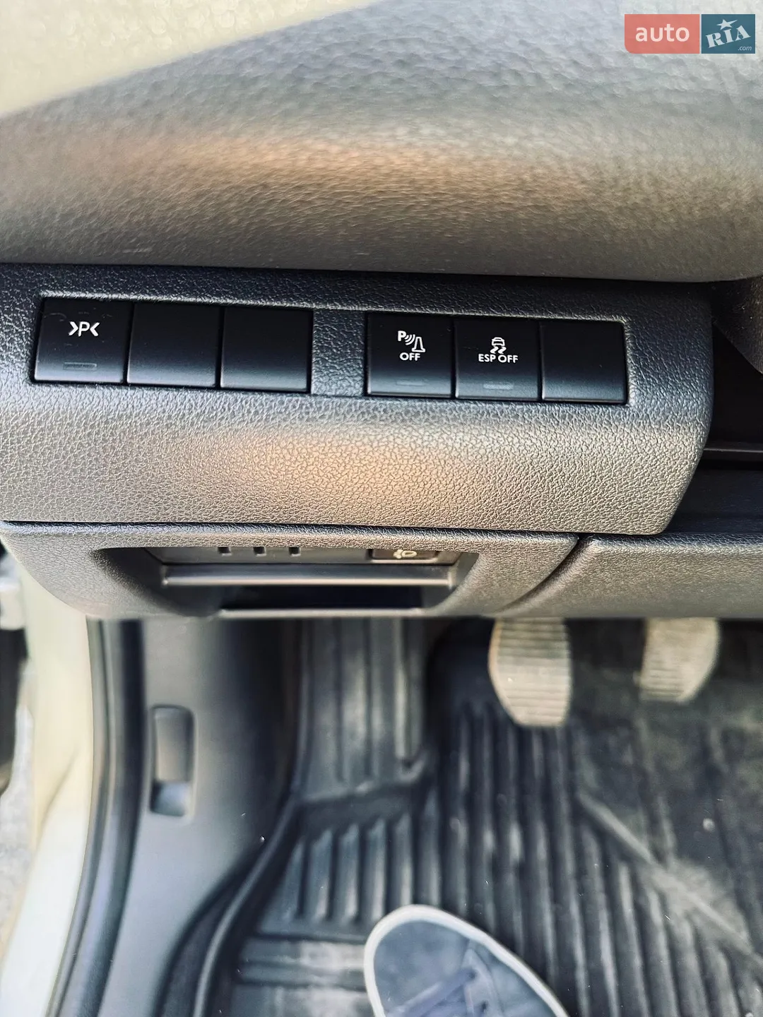 2010 Peugeot 5008 - мініатюра 18