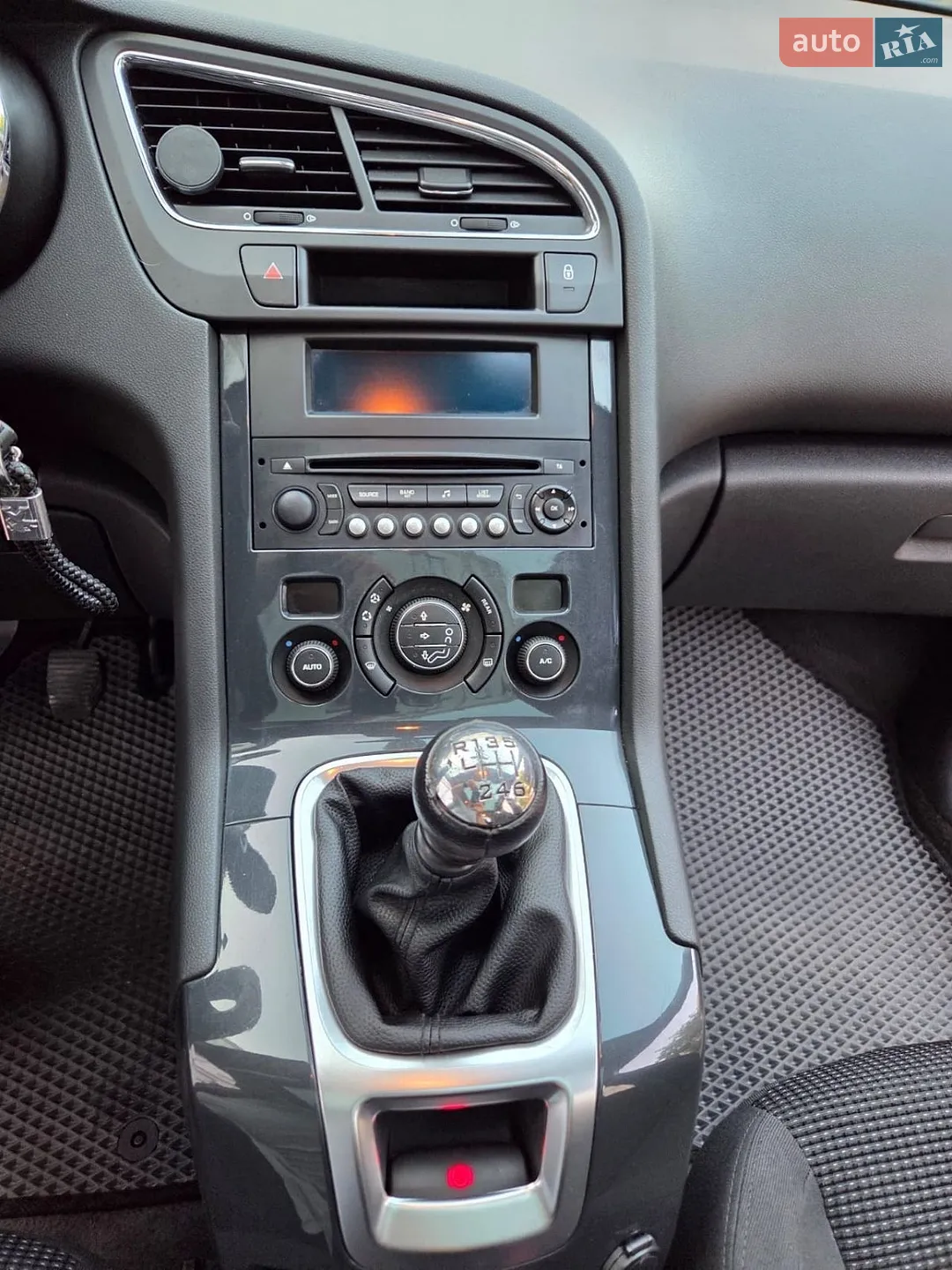 2013 Peugeot 5008 - мініатюра 4