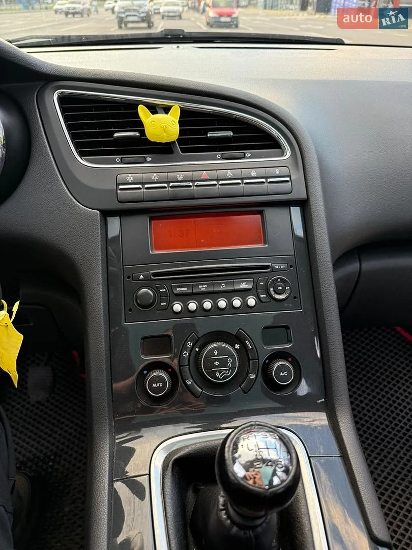 2010 Peugeot 5008 - мініатюра 19