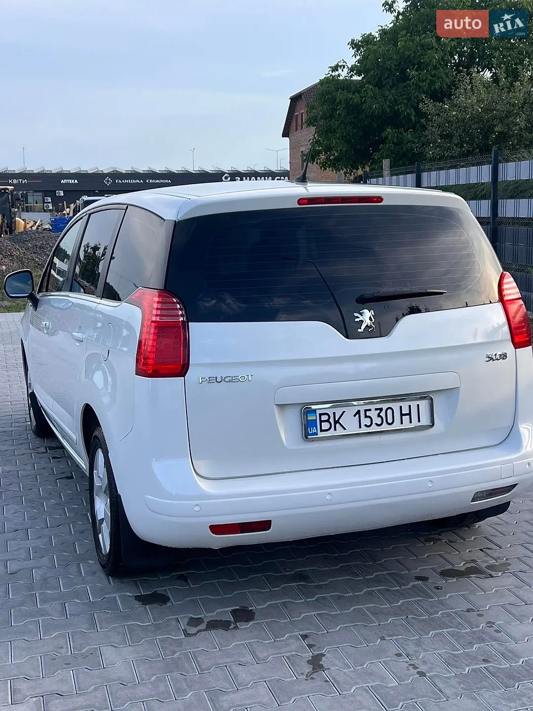 2011 Peugeot 5008 - фото 1