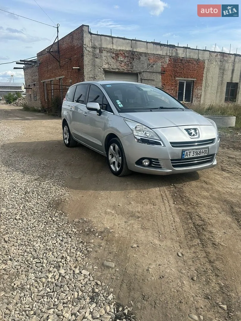 2010 Peugeot 5008 - фото 1