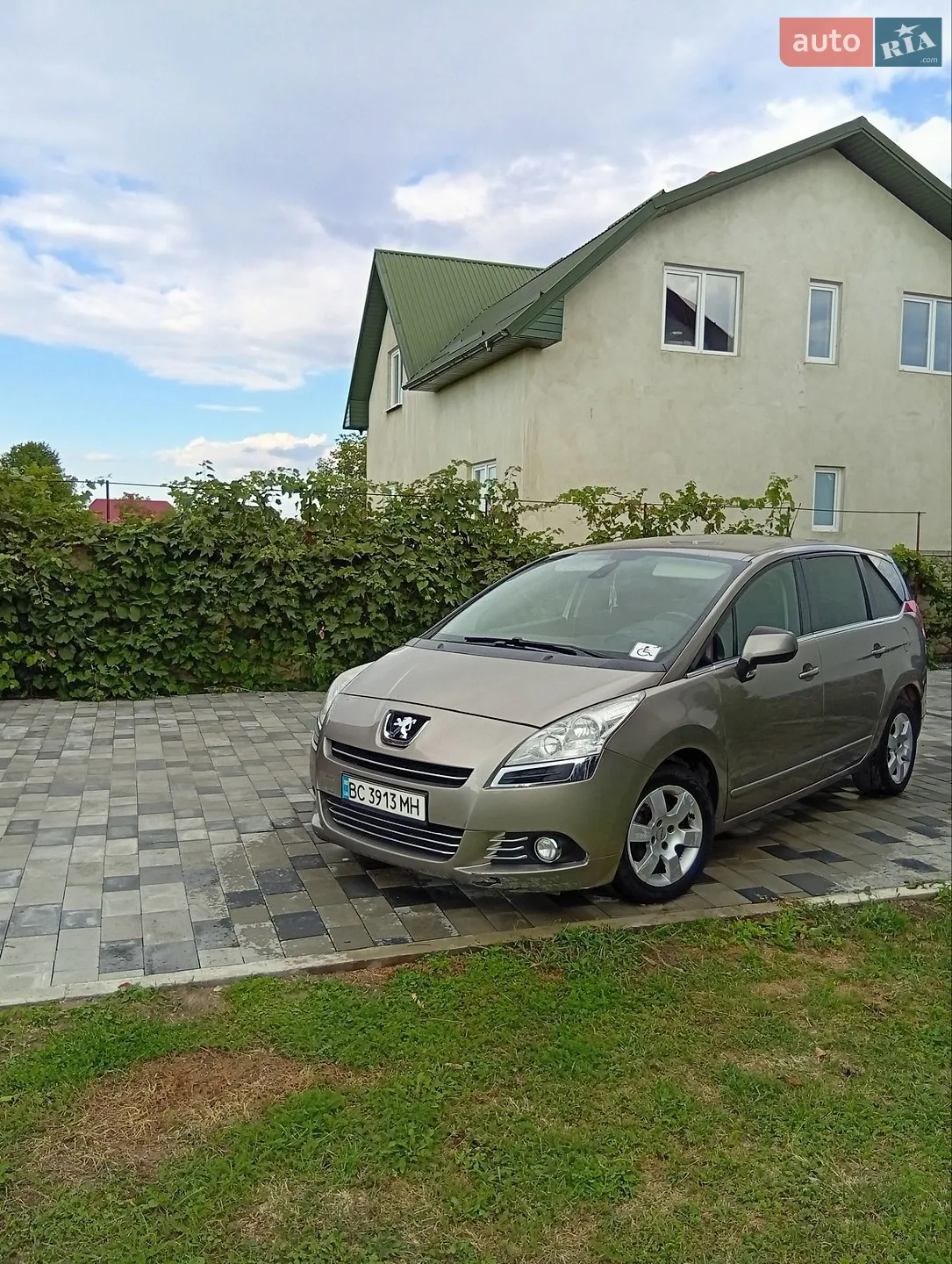 2011 Peugeot 5008 - мініатюра 11