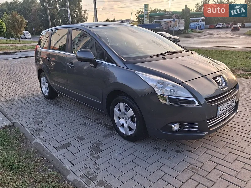 Peugeot 5008