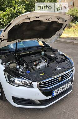 Седан Peugeot 508 2015 в Кривому Розі