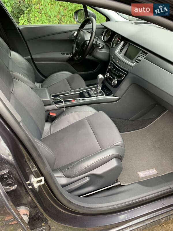 Универсал Peugeot 508 2015 в Комарному