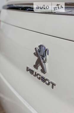 Седан Peugeot 508 2012 в Южном