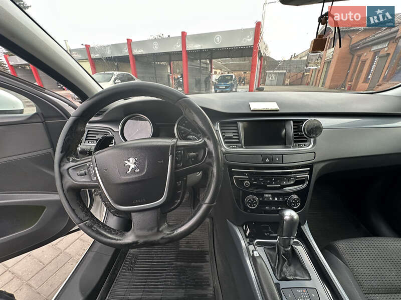 Седан Peugeot 508 2015 в Дубні