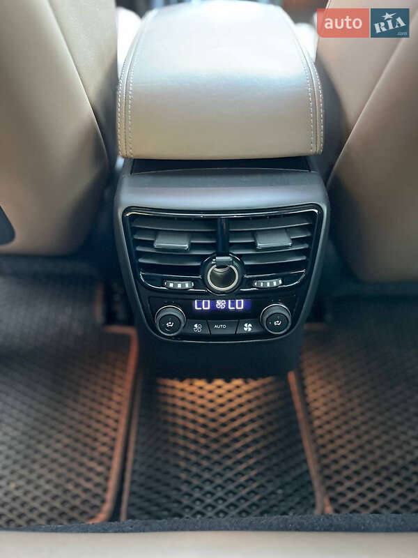 Седан Peugeot 508 2015 в Львове