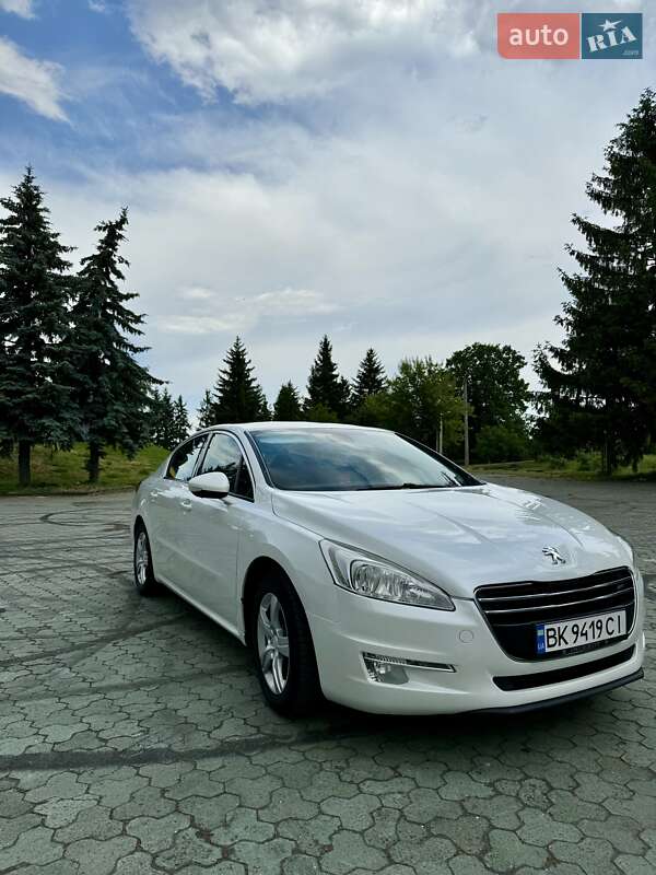 Седан Peugeot 508 2011 в Дубні