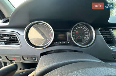 Седан Peugeot 508 2016 в 