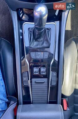 Седан Peugeot 508 2015 в 