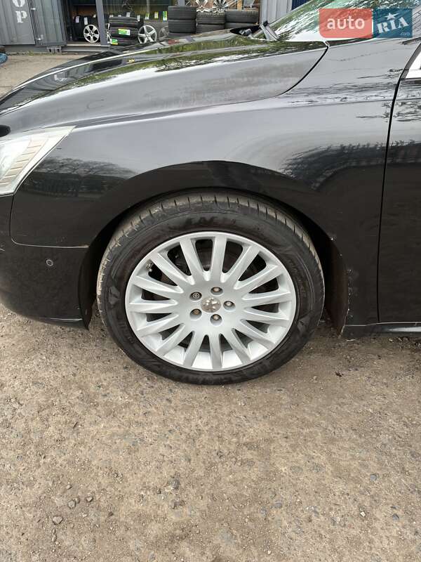 Універсал Peugeot 508 2011 в Ужгороді