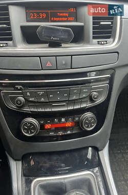 Седан Peugeot 508 2011 в 