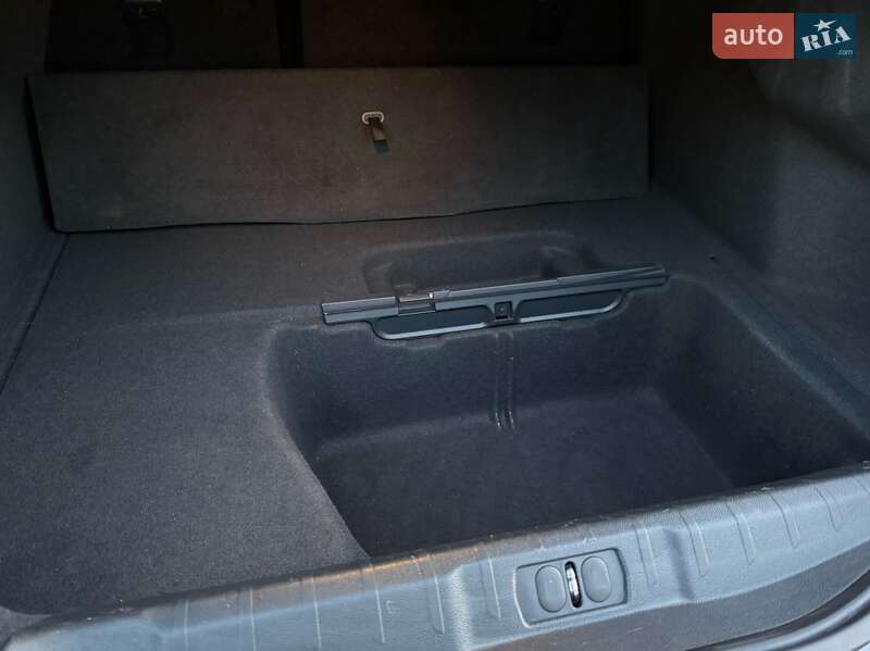 Седан Peugeot 508 2011 в Дубно