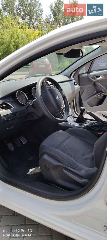 Седан Peugeot 508 2012 в Золочеві