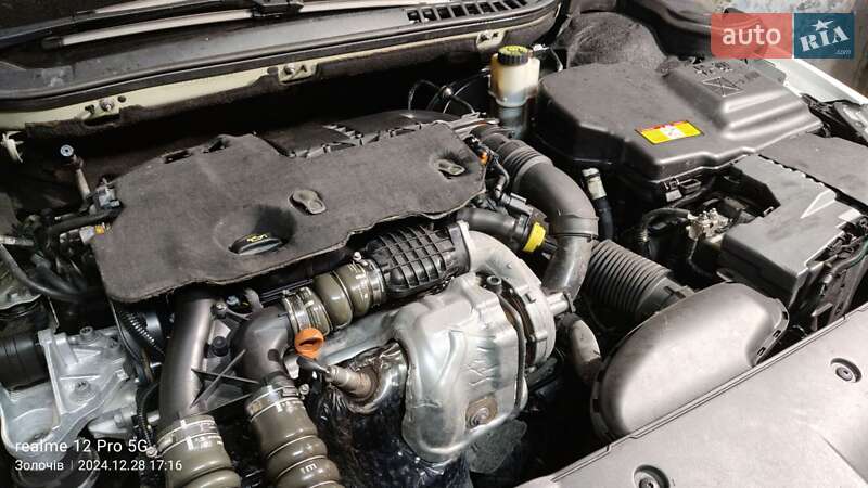 Седан Peugeot 508 2012 в Золочеві