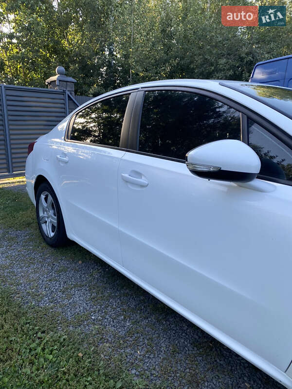 Седан Peugeot 508 2013 в Володимирці
