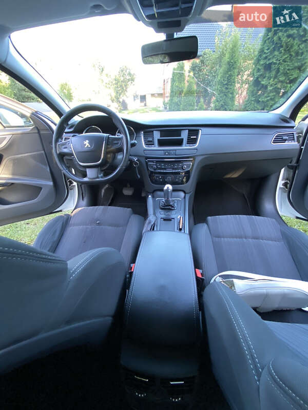 Седан Peugeot 508 2013 в Володимирці