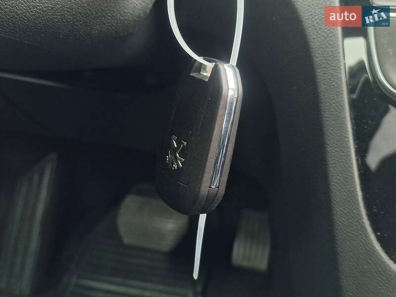 Седан Peugeot 508 2012 в Хмельницком