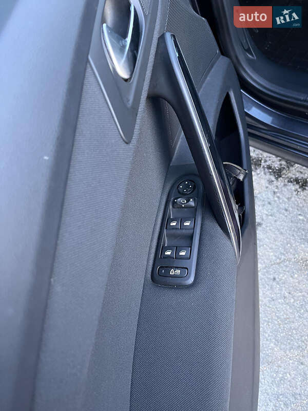 Седан Peugeot 508 2011 в Корсуне-Шевченковском