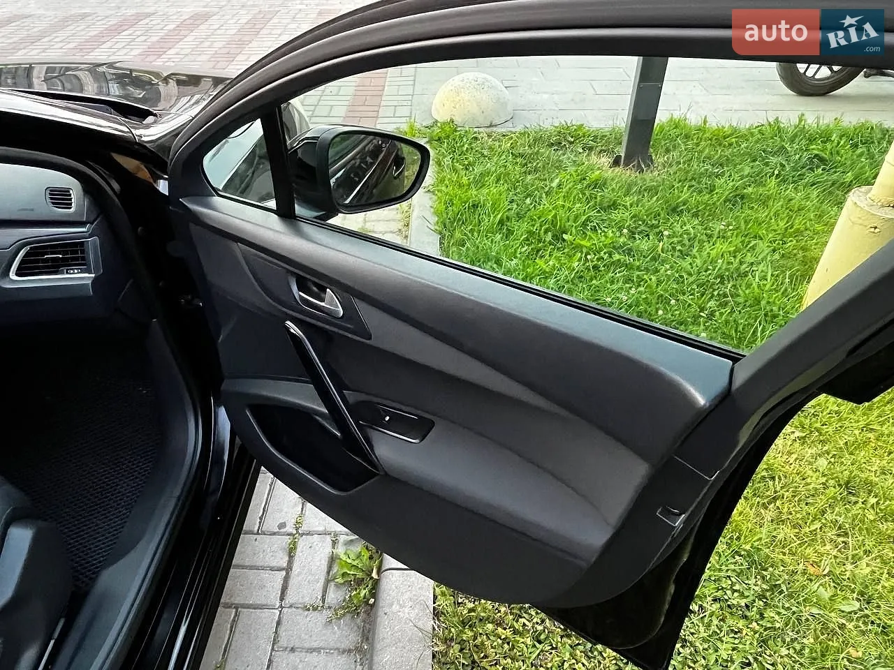 2011 Peugeot 508 - мініатюра 32