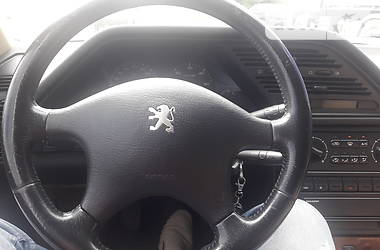 Седан Peugeot 605 1998 в 