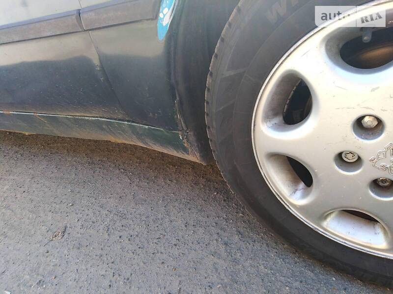 Седан Peugeot 605 1990 в Києві